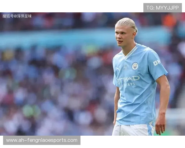 足球球星大脑短路瞬间引发全场哗然成赛场经典意外场面